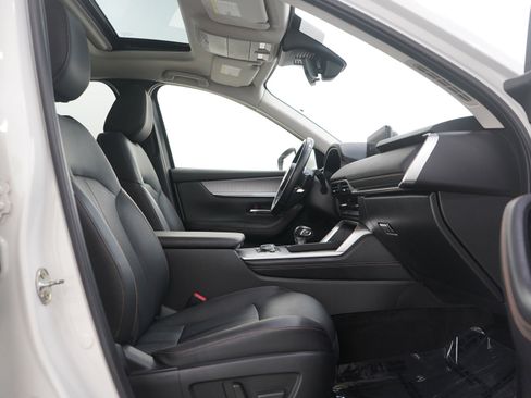 Certified 2024 MAZDA CX-90 3.3 Turbo w/ Preferred Plus image 11