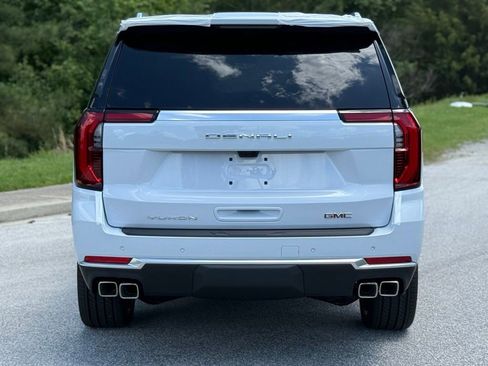 New 2026 GMC Yukon XL Denali w/ Denali Reserve Package AWD/4WD image 12