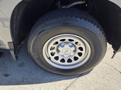 Used 2025 Chevrolet Silverado 1500 W/T w/ WT Value Package image 12