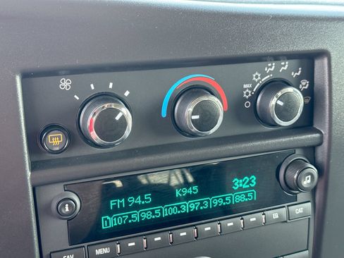 Used 2025 Chevrolet Express 3500 LT w/ LT Preferred Equipment Group RWD image 16