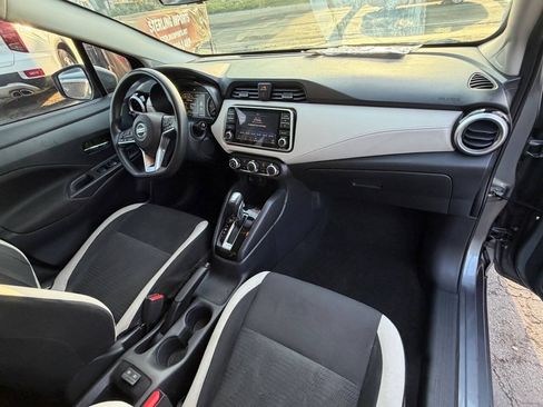 Used 2021 Nissan Versa SV FWD image 13