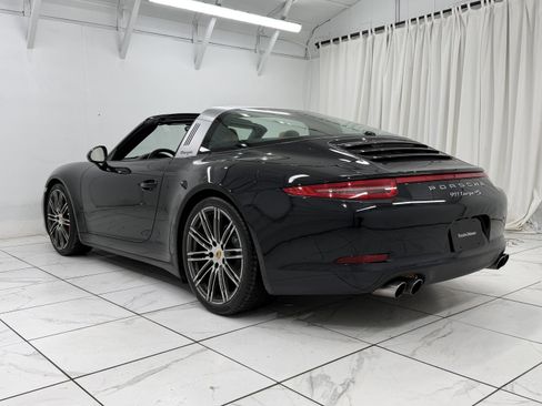 Certified 2016 Porsche 911 Targa 4S image 16
