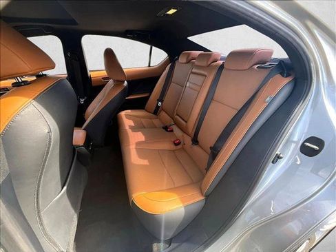 Used 2024 Lexus IS 300 w/ Comfort Package RWD image 28