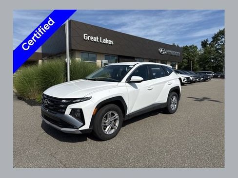 Certified 2025 Hyundai Tucson SE AWD/4WD image 1