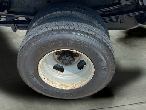 Used 2006 Chevrolet Silverado 3500 W/T w/ Snow Plow Prep Package image 9