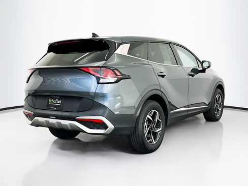 Used 2025 Kia Sportage LX image 9