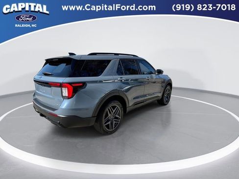 Certified 2025 Ford Explorer ST-Line w/ Premium Package image 8