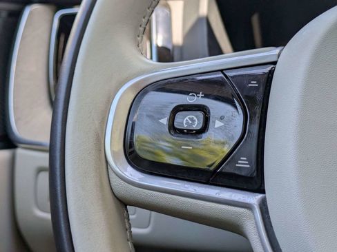 Used 2021 Volvo XC60 T5 Inscription w/ Climate Package image 27