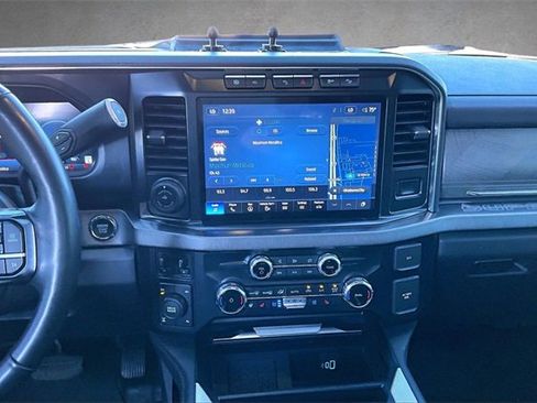 Used 2023 Ford F250 Platinum image 6