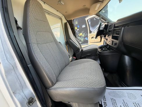 Used 2022 Chevrolet Express 3500 w/ Power Convenience Package RWD image 36