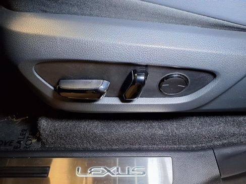 Used 2024 Lexus GX 550 w/ Accessory Package (Z1) AWD/4WD image 14