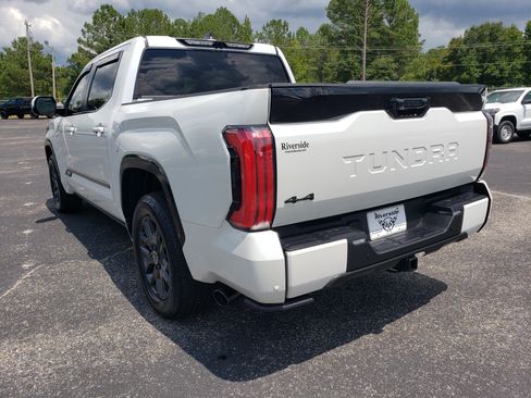 Used 2024 Toyota Tundra Platinum AWD/4WD image 4