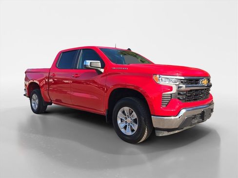 Used 2025 Chevrolet Silverado 1500 LT image 7