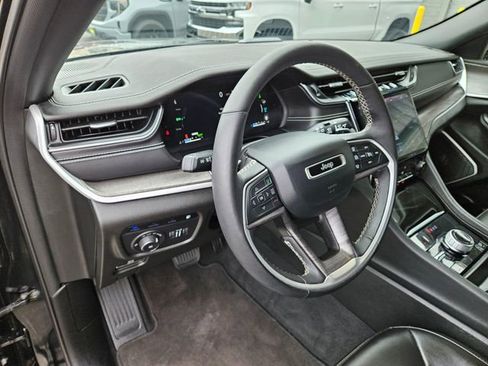 Used 2024 Jeep Grand Cherokee Limited 4xe AWD/4WD image 23