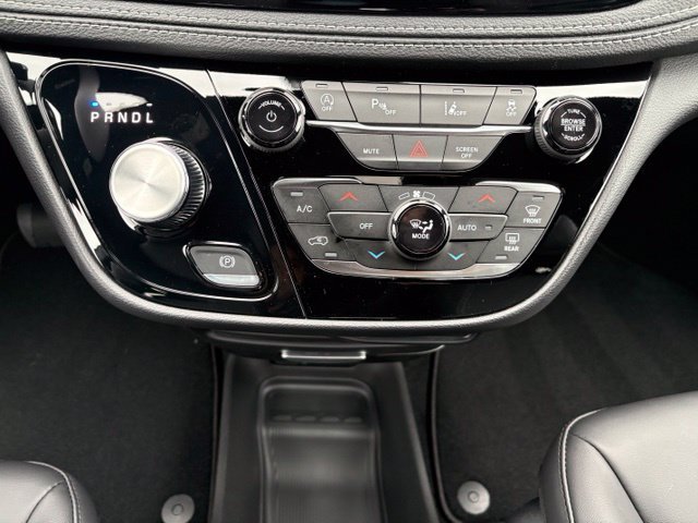New 2027 Chrysler Pacifica Select FWD image 30