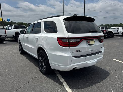 Used 2024 Dodge Durango R/T RWD image 8