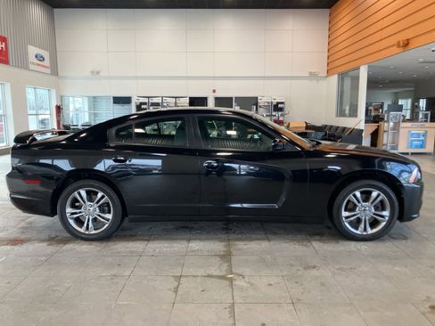 Used 2013 Dodge Charger SXT Plus image 4