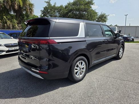 Used 2022 Kia Carnival LX FWD image 3