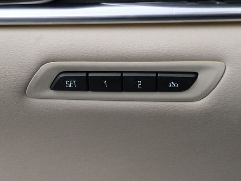 Used 2016 Cadillac XTS Premium FWD image 11