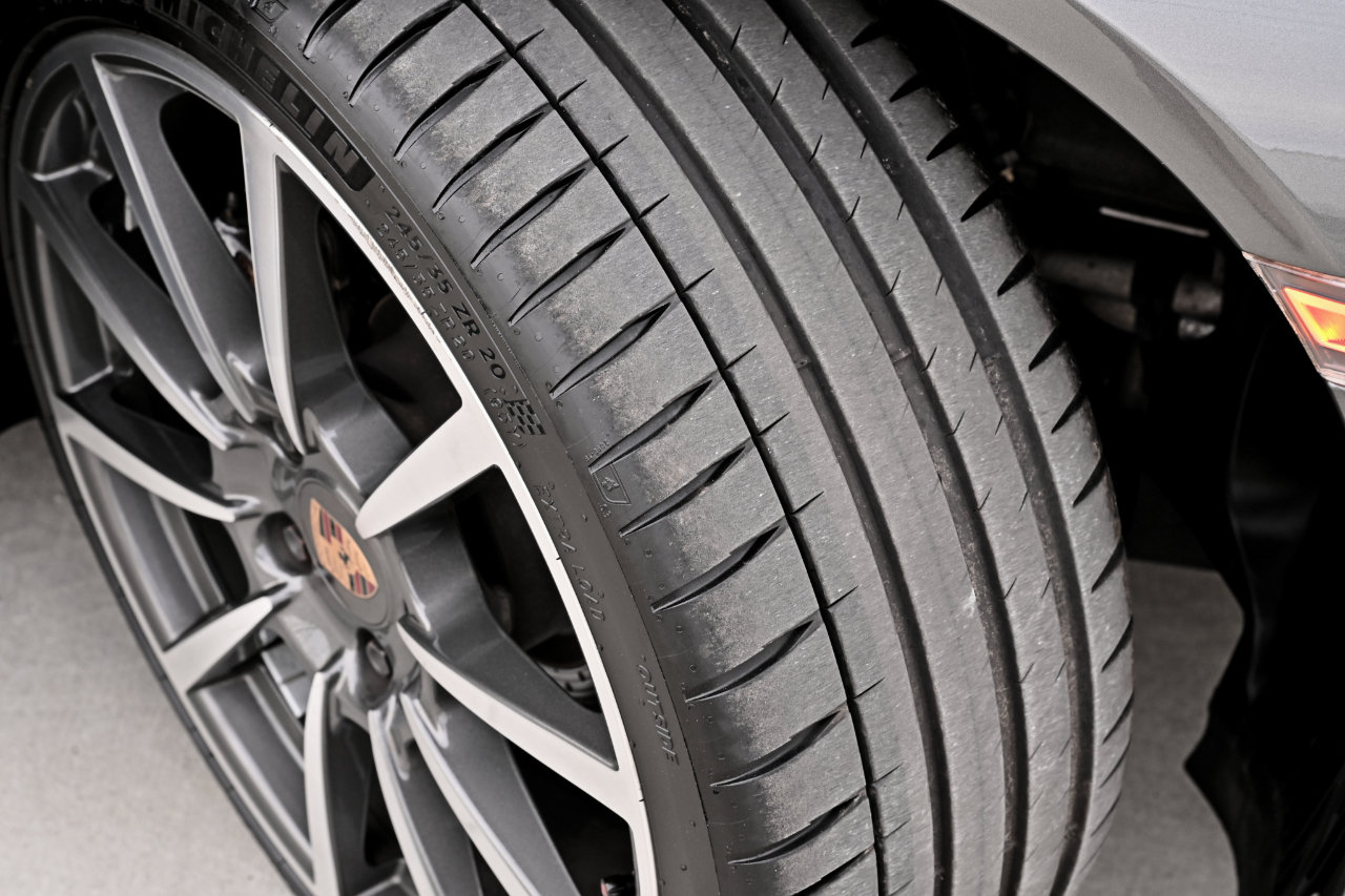 Used 2014 Porsche 911 Carrera image 14