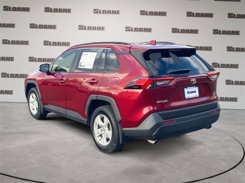 Used 2021 Toyota RAV4 XLE image 3