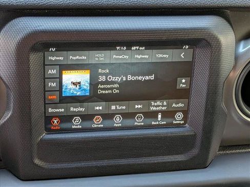 Used 2018 Jeep Wrangler Unlimited Sport S AWD/4WD image 13