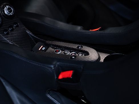 Used 2014 McLaren P1 RWD image 12