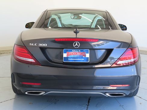 Used 2020 Mercedes-Benz SLC 300 w/ Premium Package image 4