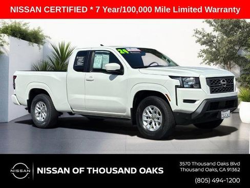 Certified 2024 Nissan Frontier SV RWD image 1