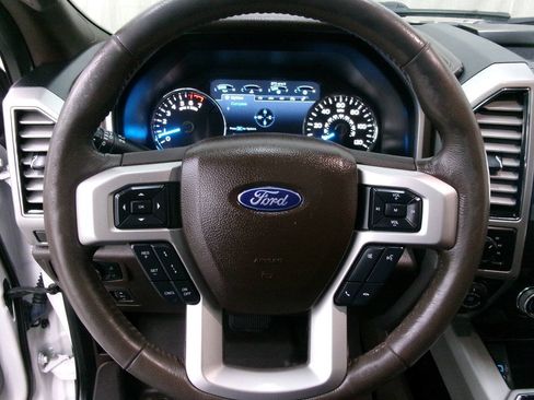 Used 2018 Ford F150 King Ranch w/ Equipment Group 601A Luxury AWD/4WD image 39