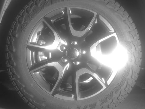 Used 2025 Jeep Compass Trailhawk AWD/4WD image 12