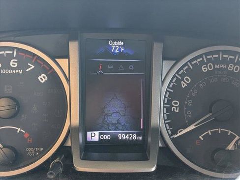 Used 2021 Toyota Tacoma SR5 image 10