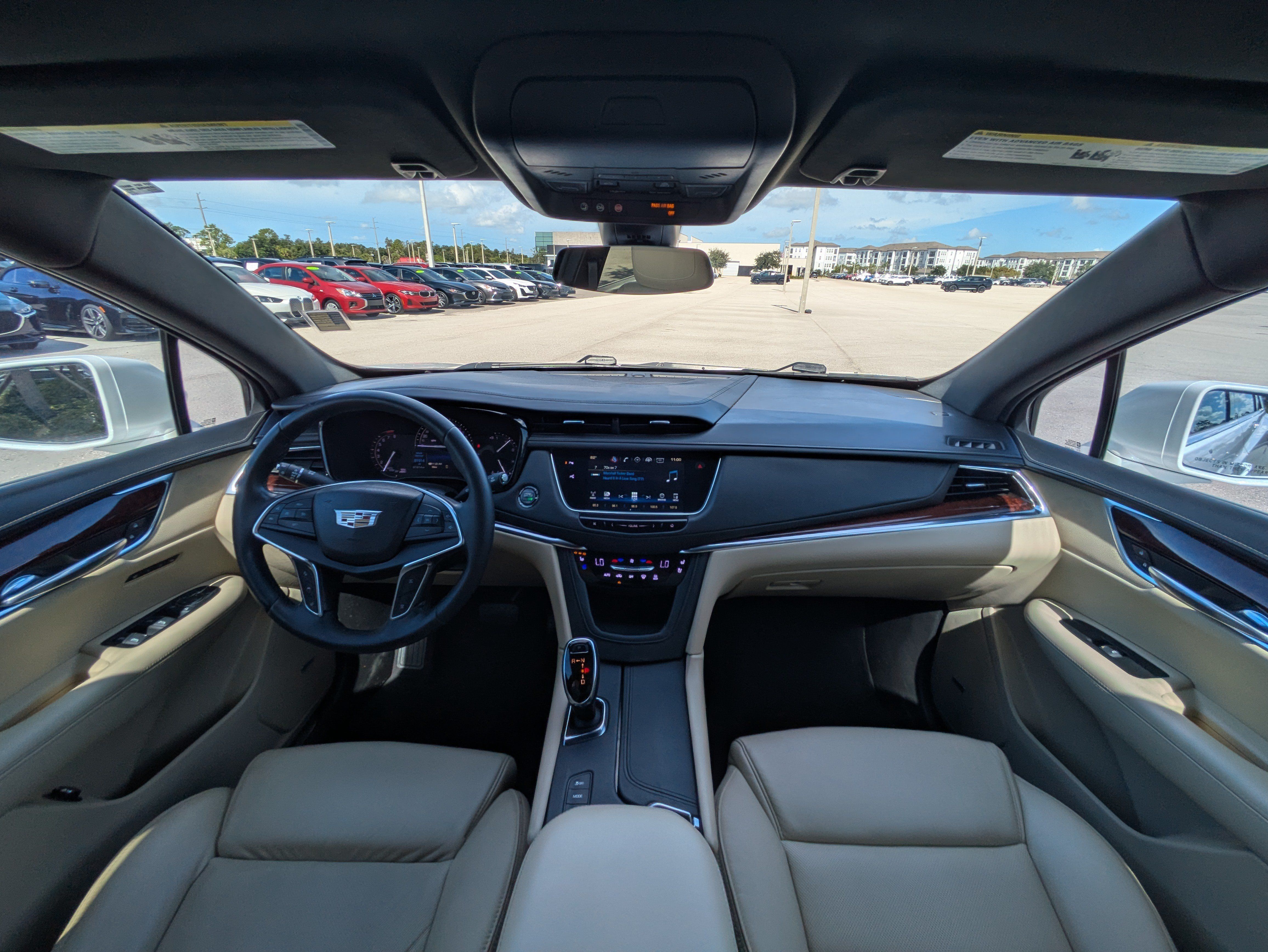Used 2017 Cadillac XT5 Premium Luxury w/ Driver Assist Package AWD/4WD image 34
