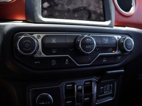 Certified 2023 Jeep Wrangler Unlimited Rubicon image 17