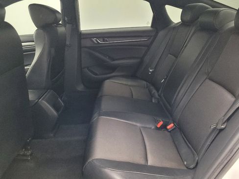 Used 2018 Honda Accord Sport image 18