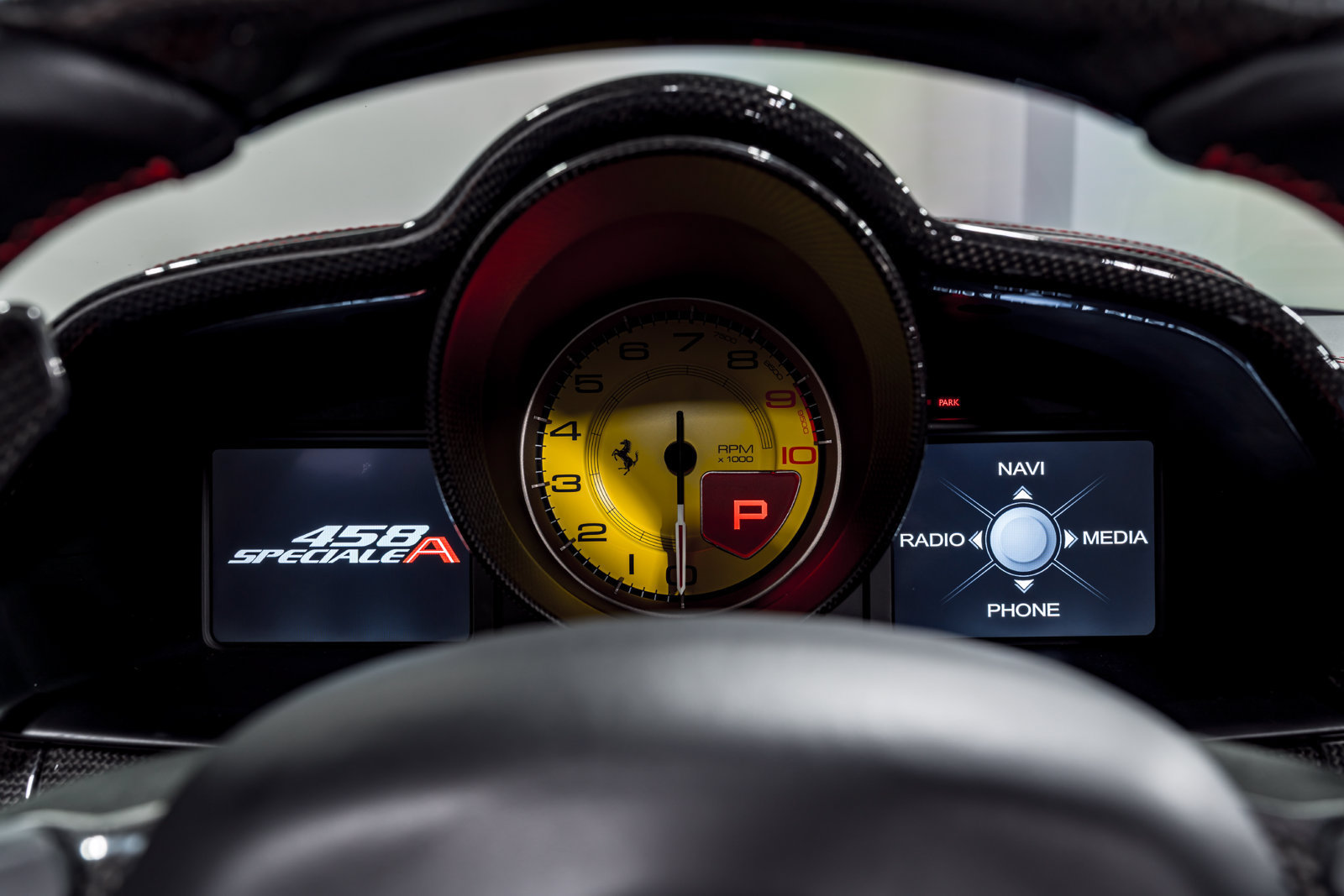 Used 2015 Ferrari 458 Speciale A RWD image 13
