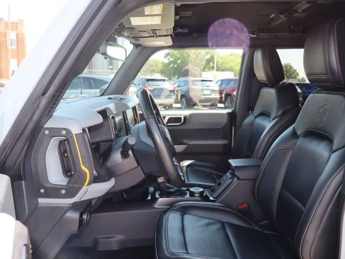 Used 2023 Ford Bronco Badlands AWD/4WD image 5