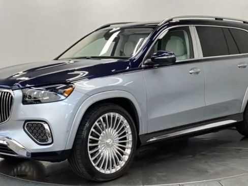 Used 2024 Mercedes-Benz Maybach GLS 600 4MATIC image 1