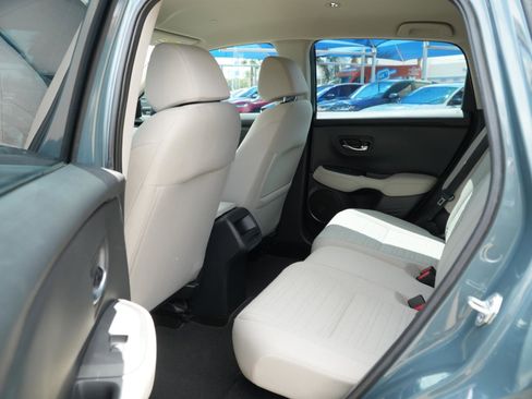 Used 2025 Honda HR-V LX image 16