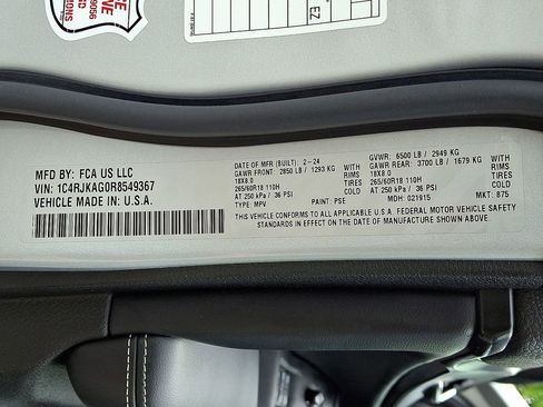 Certified 2024 Jeep Grand Cherokee L Laredo AWD/4WD image 28