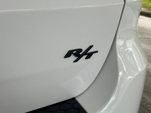 Used 2023 Dodge Durango R/T w/ Hemi Orange Plus Package RWD image 24