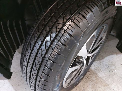 Certified 2025 Subaru Outback Premium w/ Popular Package #1A image 33