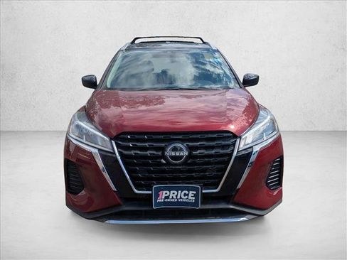 Used 2024 Nissan Kicks SV w/ Interior Electronics Package FWD image 2