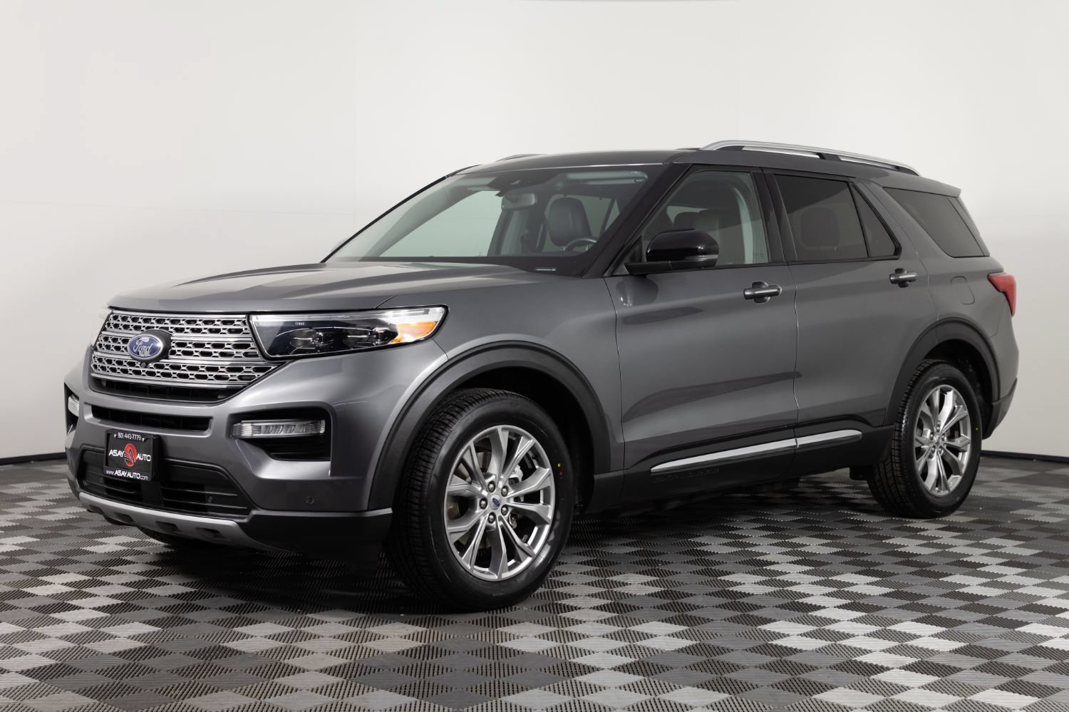 Used 2021 Ford Explorer Limited w/ Equipment Group 301A AWD/4WD image 1