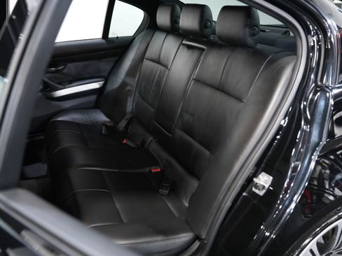 Used 2011 BMW M3 Sedan image 37