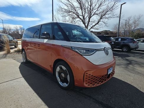 New 2025 Volkswagen ID. Buzz Pro S Plus image 10