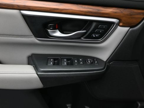 Used 2022 Honda CR-V Touring image 17