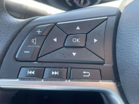 Used 2024 Nissan Sentra SV FWD image 22