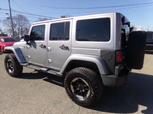 Used 2017 Jeep Wrangler Unlimited Sahara image 9