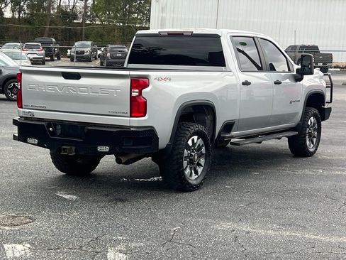Used 2021 Chevrolet Silverado 2500 Custom w/ Custom Value Package image 7